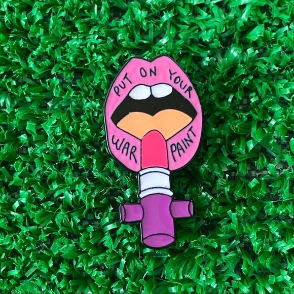 Lipstick War Paint Enamel Pin/ Brooch Lapel - Picture 6 of 6